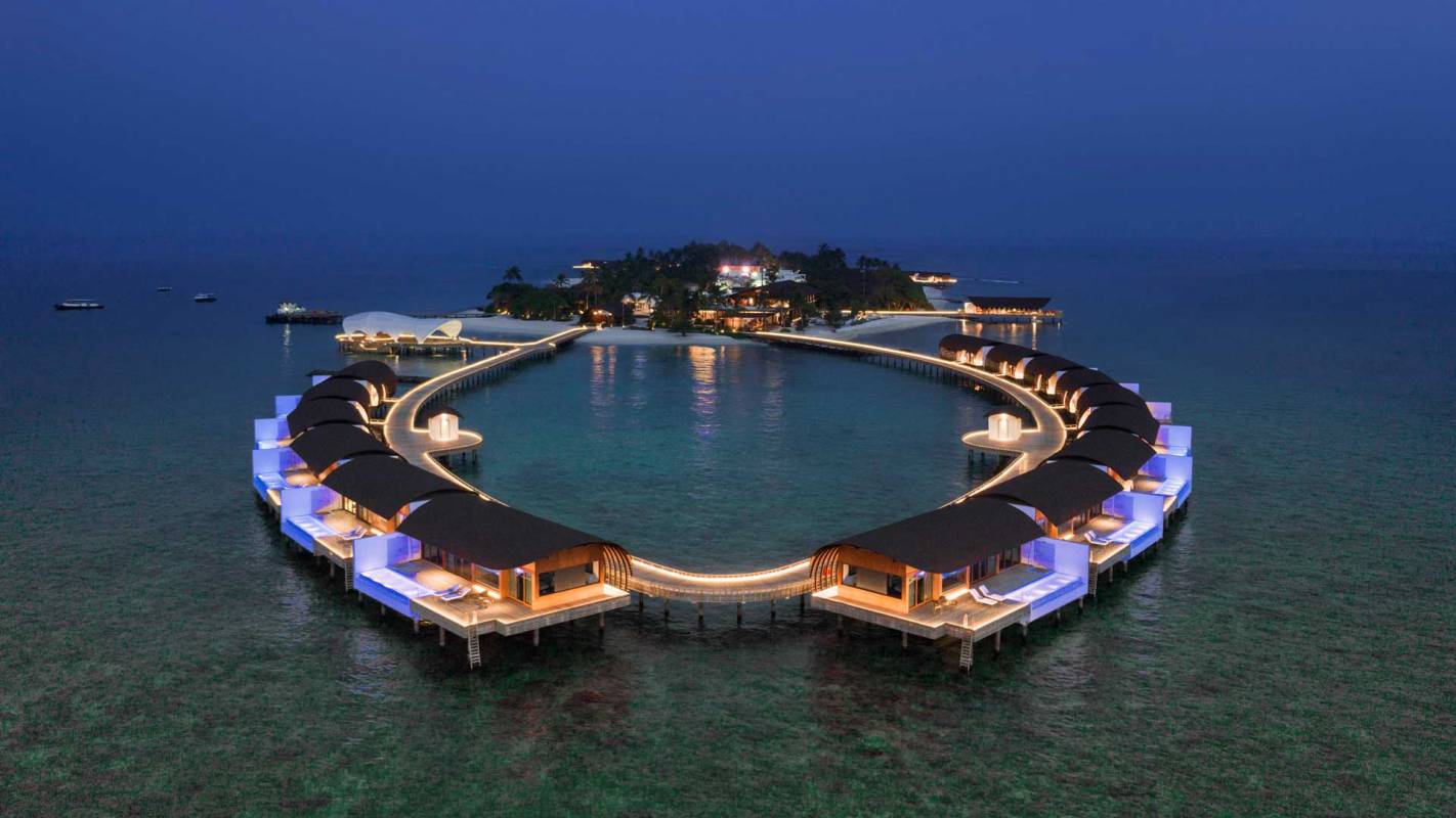 The Westin Maldives Miriandhoo Resort feiert einjähriges Jubiläum!
